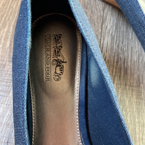 Coach and Four women’s size 9 wedge open-toe shoes, great condition! - Picture 6 of 7